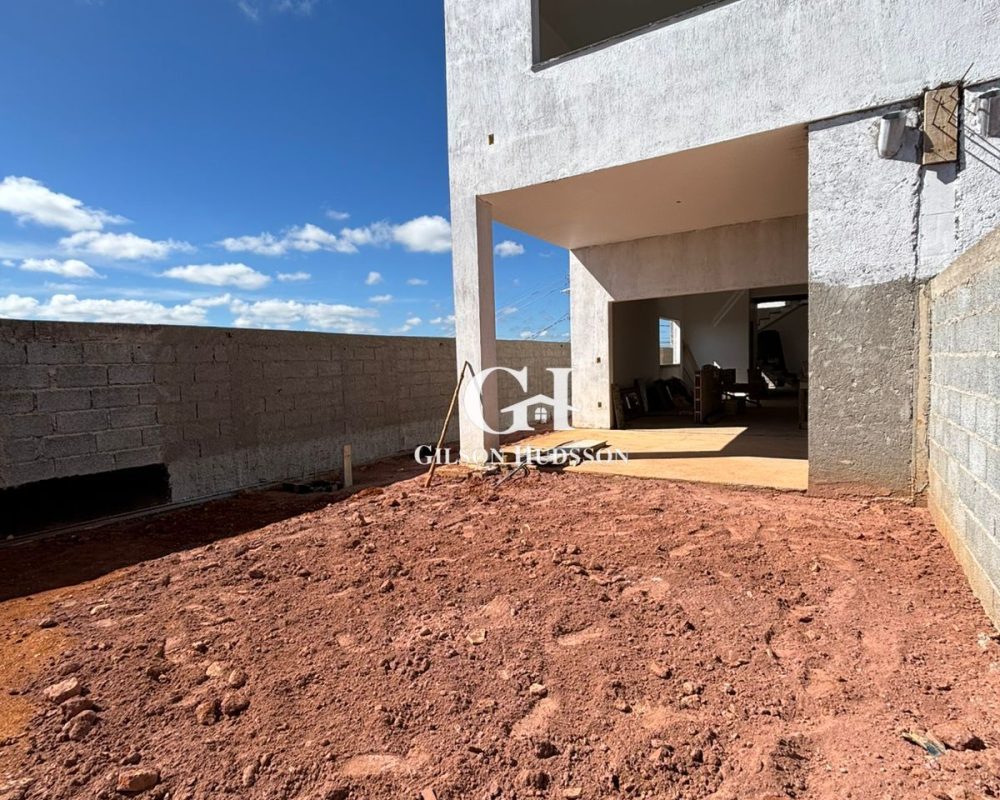 Casa Germinada no Bairro João Braz em Viçosa - COD 068 (14)