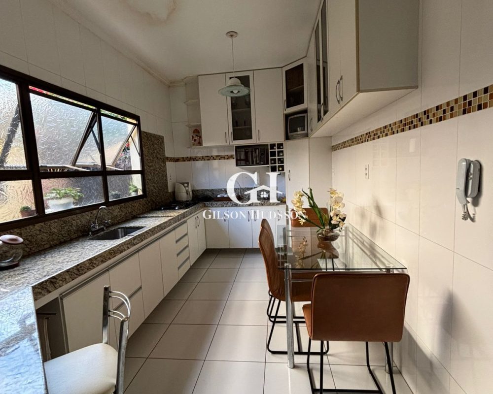 Casa no Bairro Santo Antonio em Viçosa - COD 042 (27)