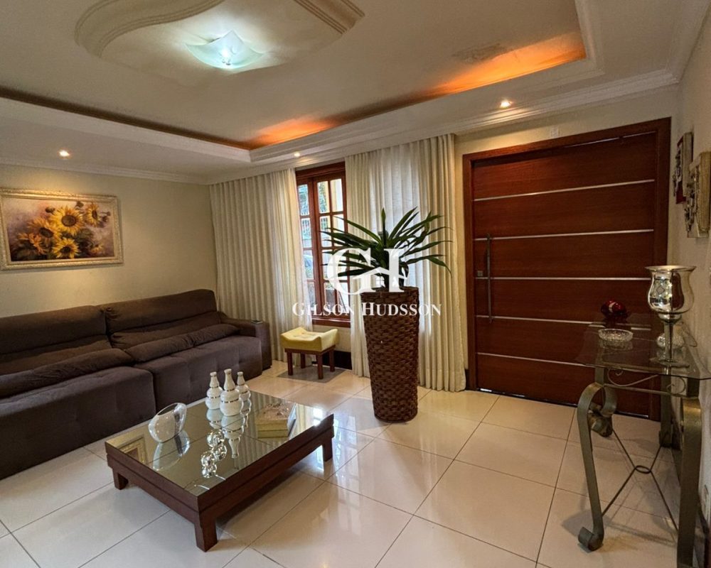 Casa no Bairro Santo Antonio em Viçosa - COD 042 (3)