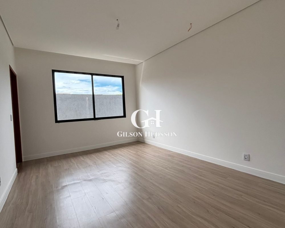 Casa no Bairro Violeira em Viçosa - COD 037 (25)