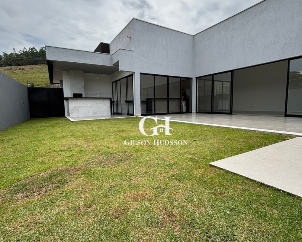Casa no Bairro Violeira em Viçosa - COD 037 (8)