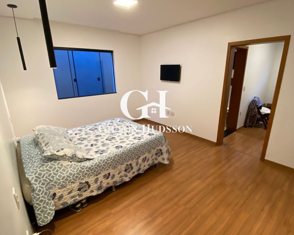 WhatsApp Image 2025-10-08 at 14.08.44 (1)