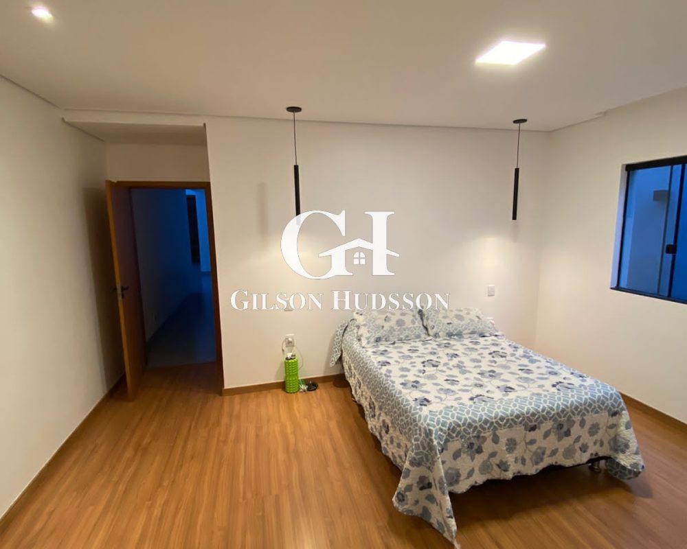 WhatsApp Image 2025-10-08 at 14.08.44 (2)