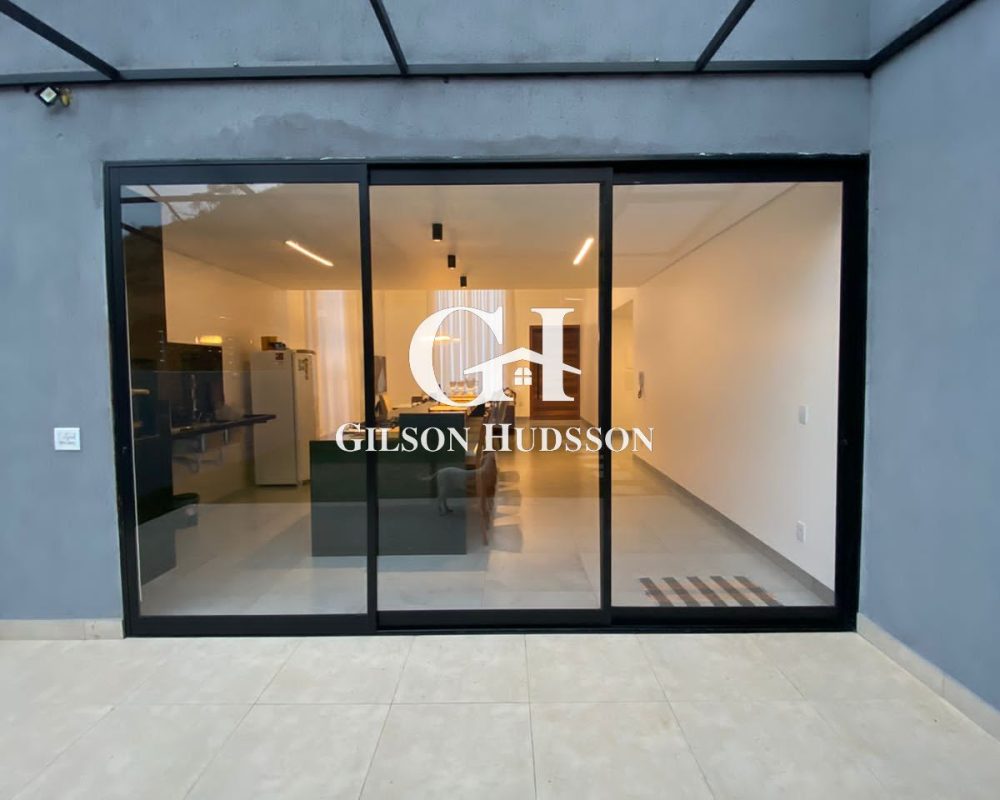 WhatsApp Image 2025-10-08 at 14.08.46 (1)