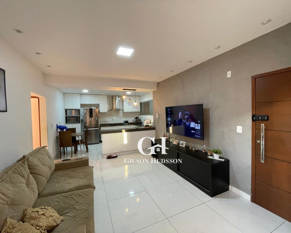 WhatsApp Image 2025-10-09 at 12.01.02