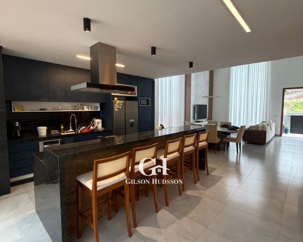 WhatsApp Image 2025-10-09 at 18.30.54