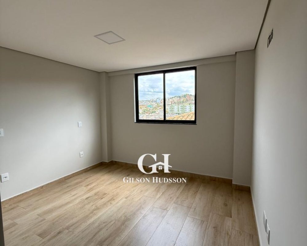 WhatsApp Image 2025-10-15 at 14.57.14 (1)