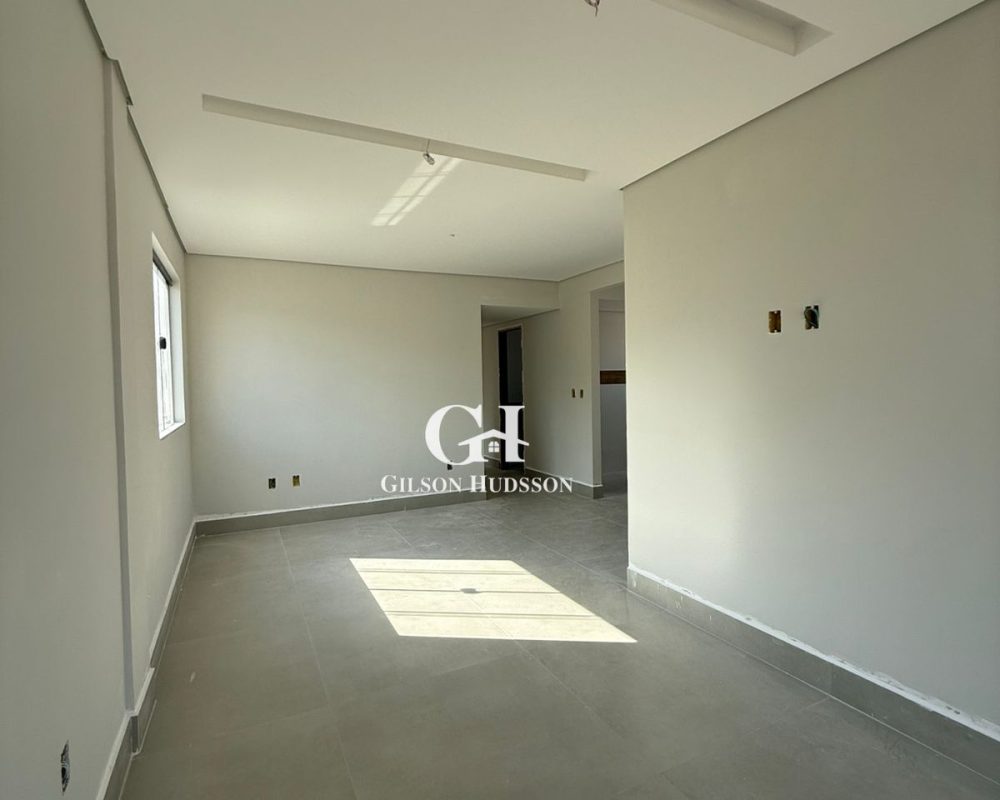 WhatsApp Image 2025-10-16 at 08.58.15