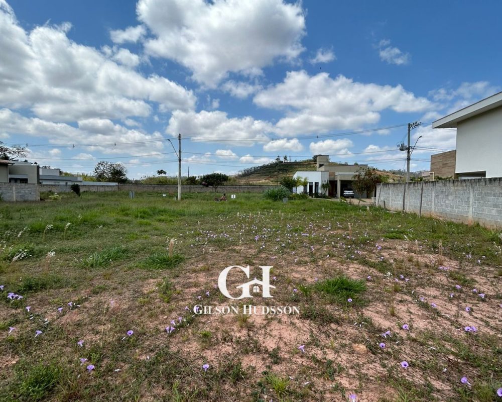 WhatsApp Image 2025-10-17 at 10.45.11 (1)