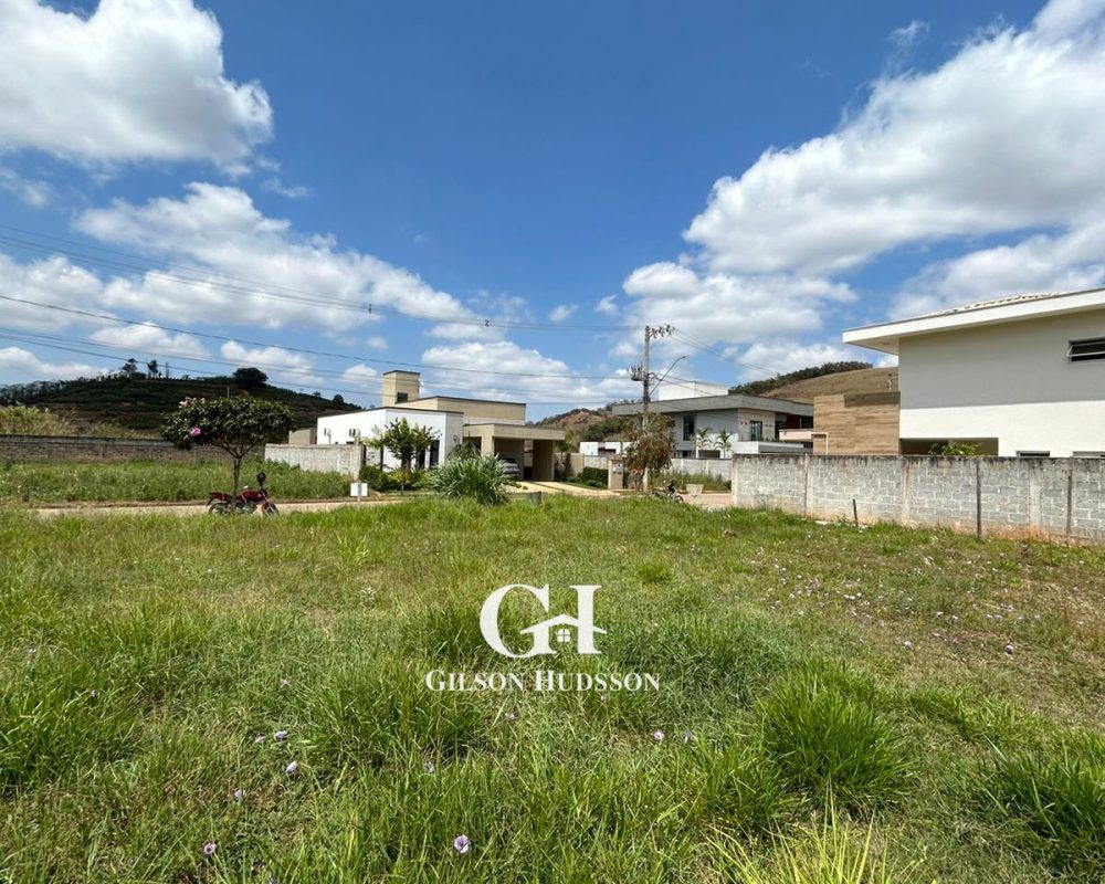 WhatsApp Image 2025-10-17 at 10.45.13 (4)