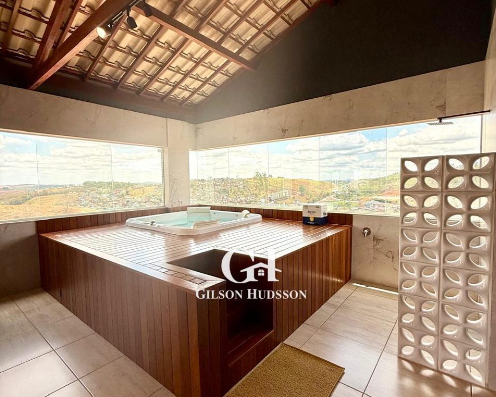 WhatsApp Image 2025-10-17 at 14.37.08 (1)