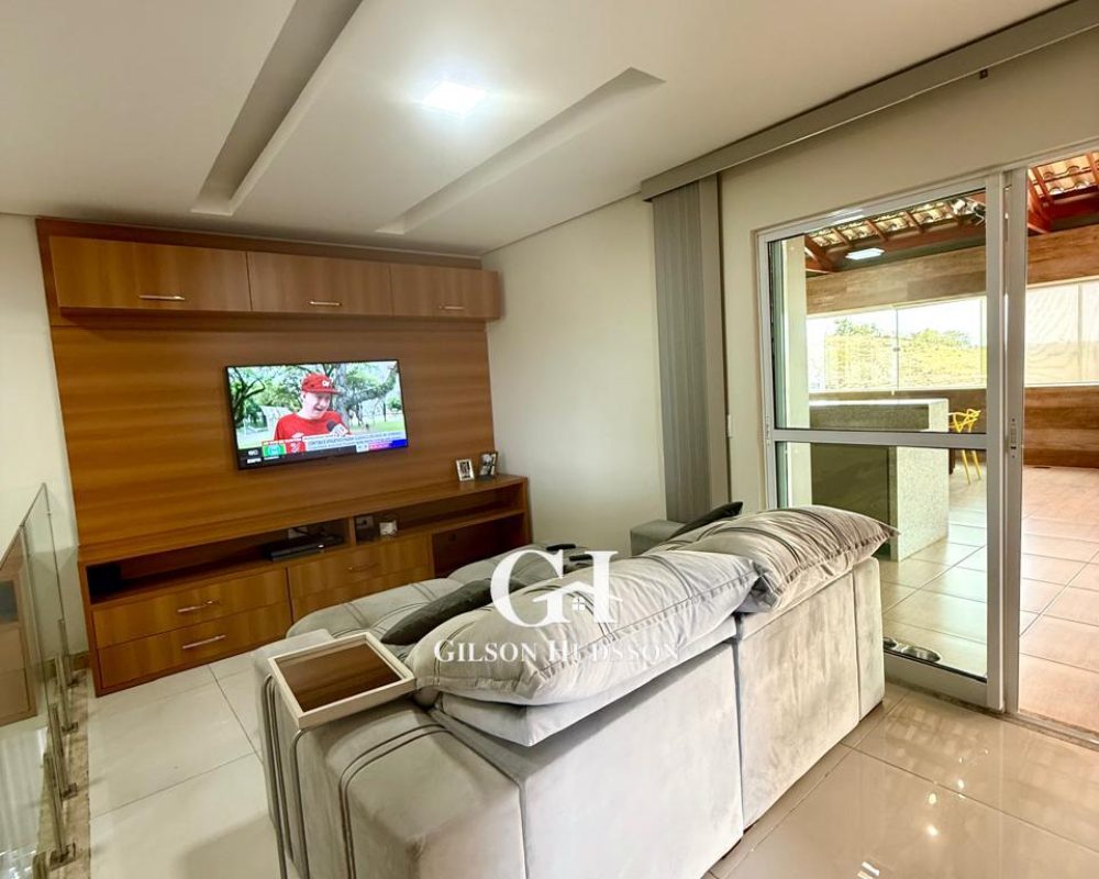 WhatsApp Image 2025-10-17 at 14.37.09 (2)