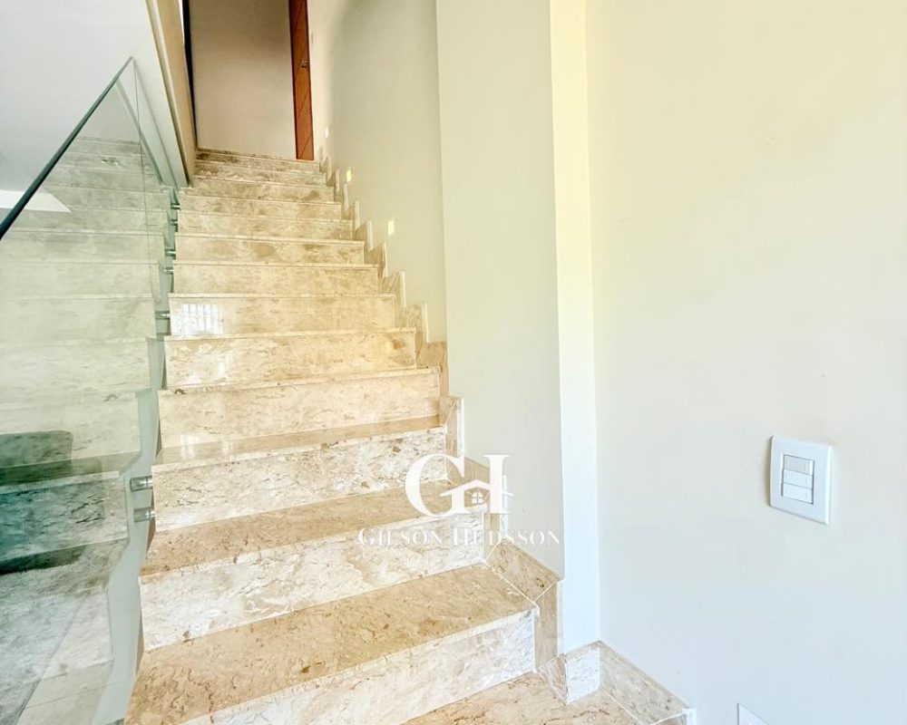 WhatsApp Image 2025-10-17 at 14.37.10 (2)