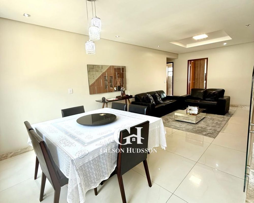 WhatsApp Image 2025-10-17 at 14.37.10 (3)