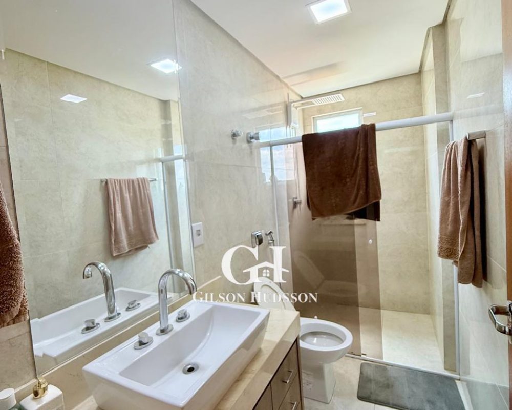 WhatsApp Image 2025-10-17 at 14.37.12