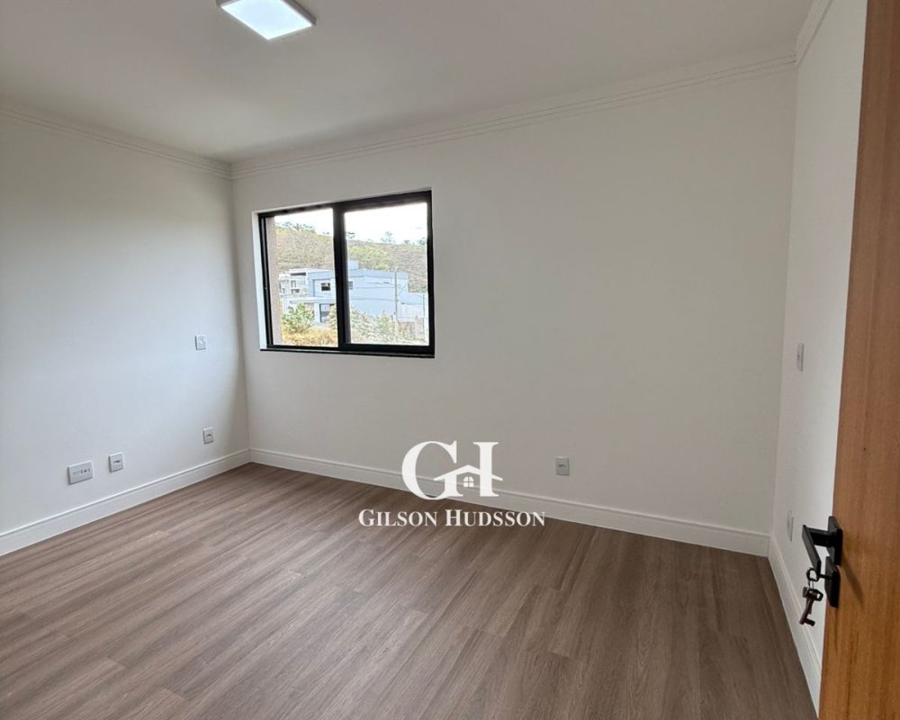 WhatsApp Image 2025-10-28 at 17.12.10 (1)