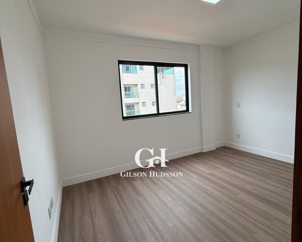 WhatsApp Image 2025-10-28 at 17.12.12