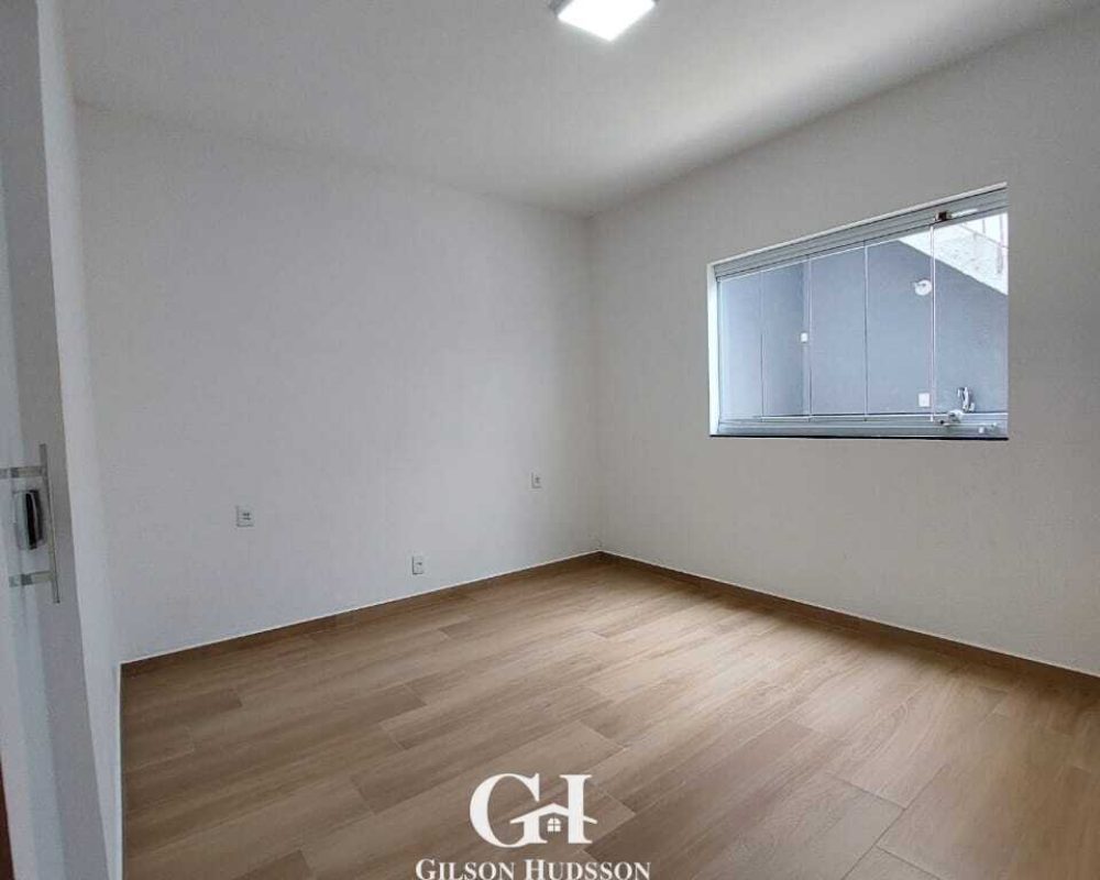 WhatsApp Image 2025-11-08 at 10.28.13 (4)