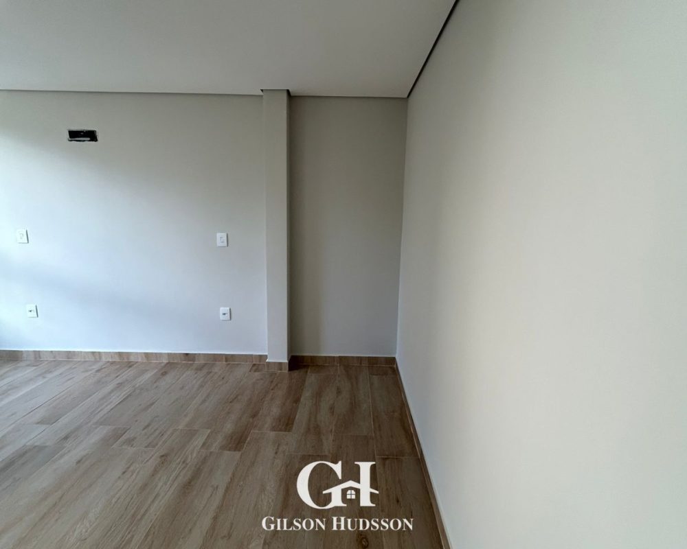 WhatsApp Image 2025-11-11 at 16.43.14 (3)