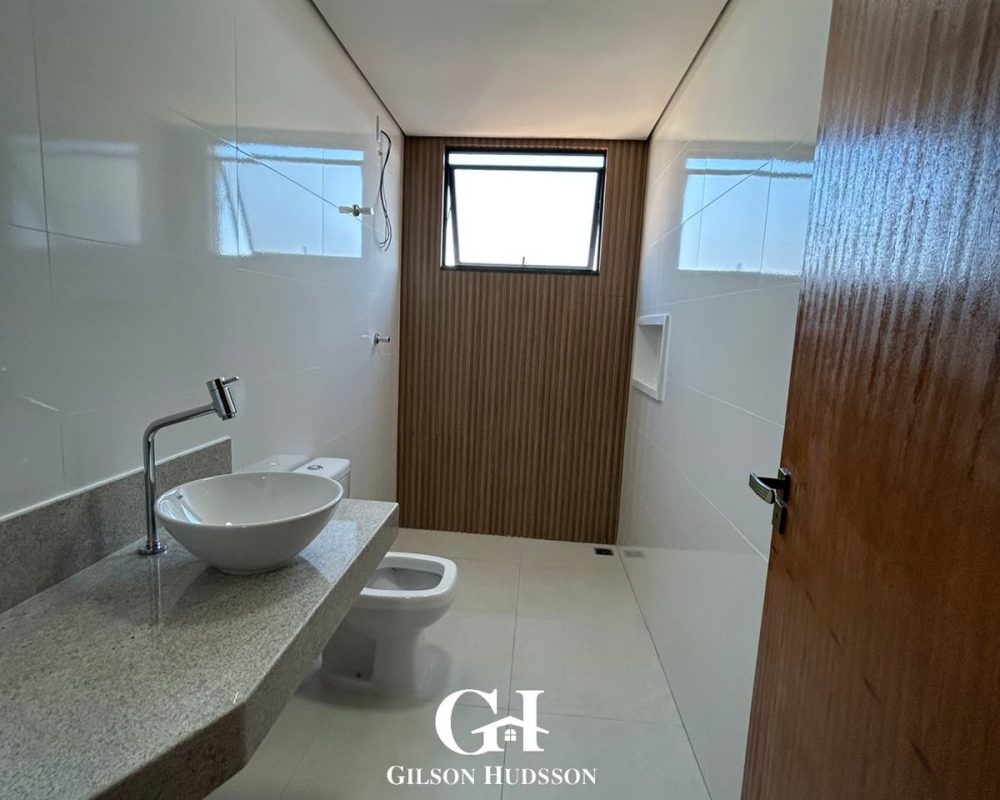 WhatsApp Image 2025-11-11 at 16.54.19 (2)