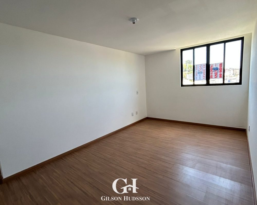 WhatsApp Image 2025-11-14 at 12.22.45 (1)