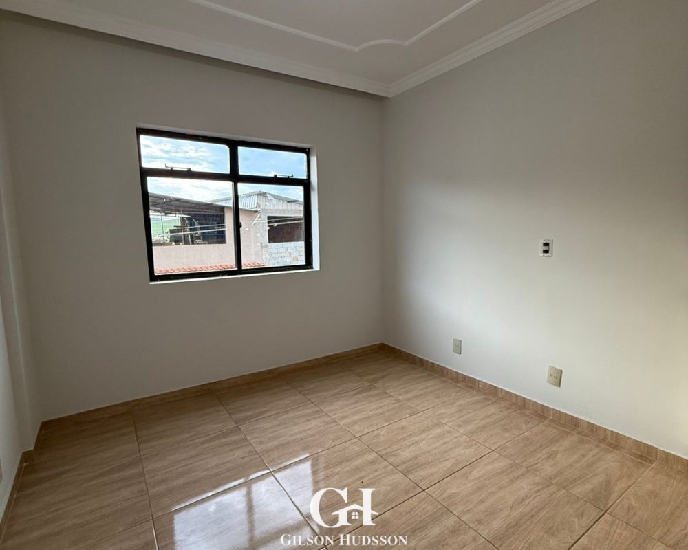 WhatsApp Image 2025-11-28 at 09.42.03 (1)