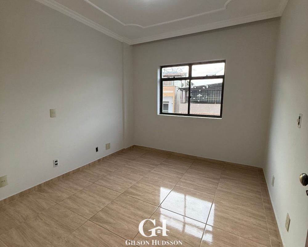 WhatsApp Image 2025-11-28 at 09.42.07 (2)