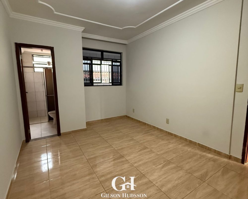 WhatsApp Image 2025-11-28 at 09.42.07