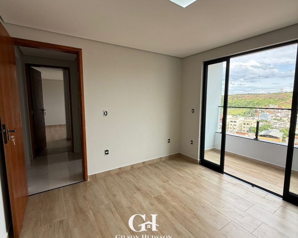 WhatsApp Image 2025-12-10 at 17.49.32 (1)