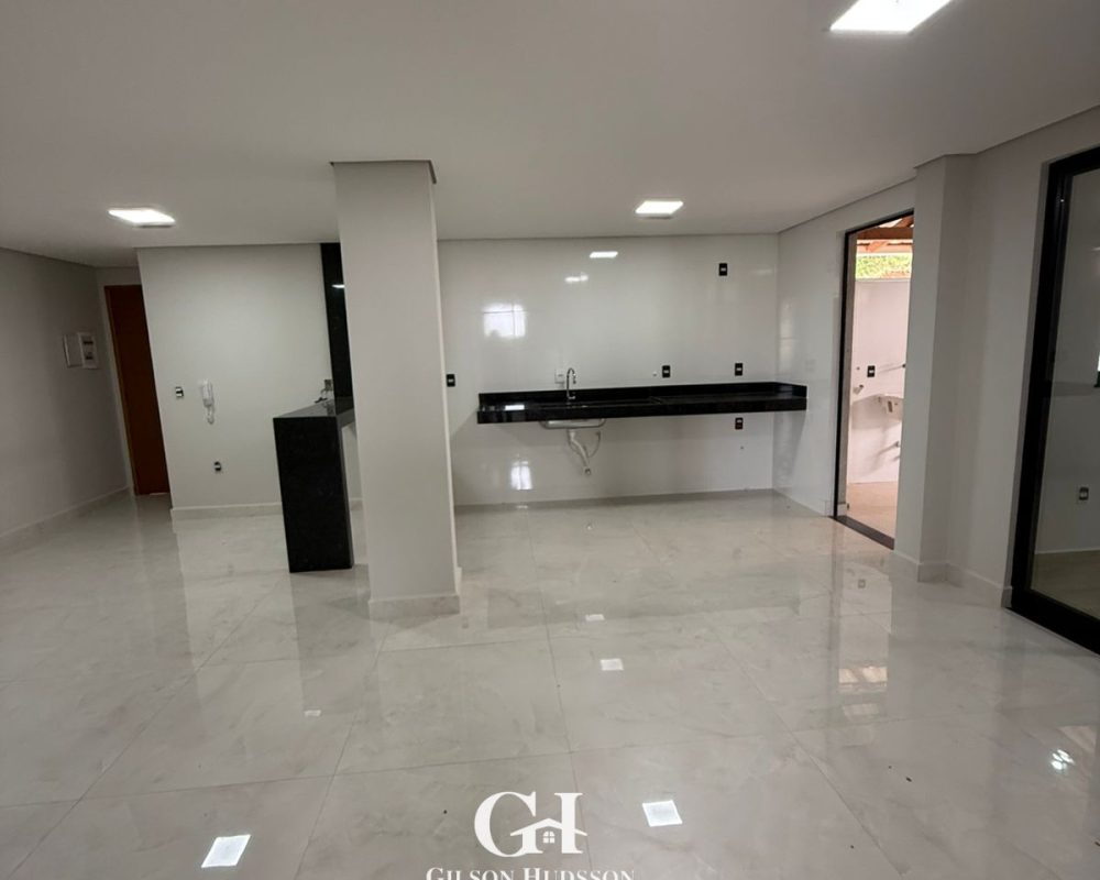 WhatsApp Image 2025-12-10 at 17.49.33 (1)